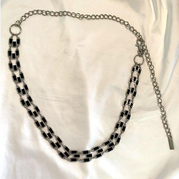 American Vintage Accessories - Vintage Black Enamel Silver Chain 90s Belt ~Adjustable OSFM